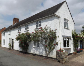  White Cottage Bed and Breakfast  Seisdon